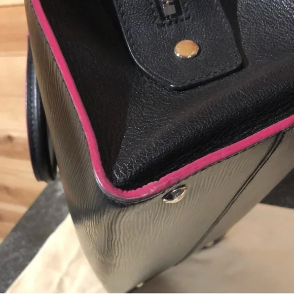 LOUIS VUITTON EPI Vaneau GM Black Hot Pink EUC - Picture 12 of 16